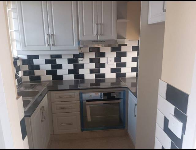 2.5 BEDROOM APARTMENT FOR SALE IN BULWER